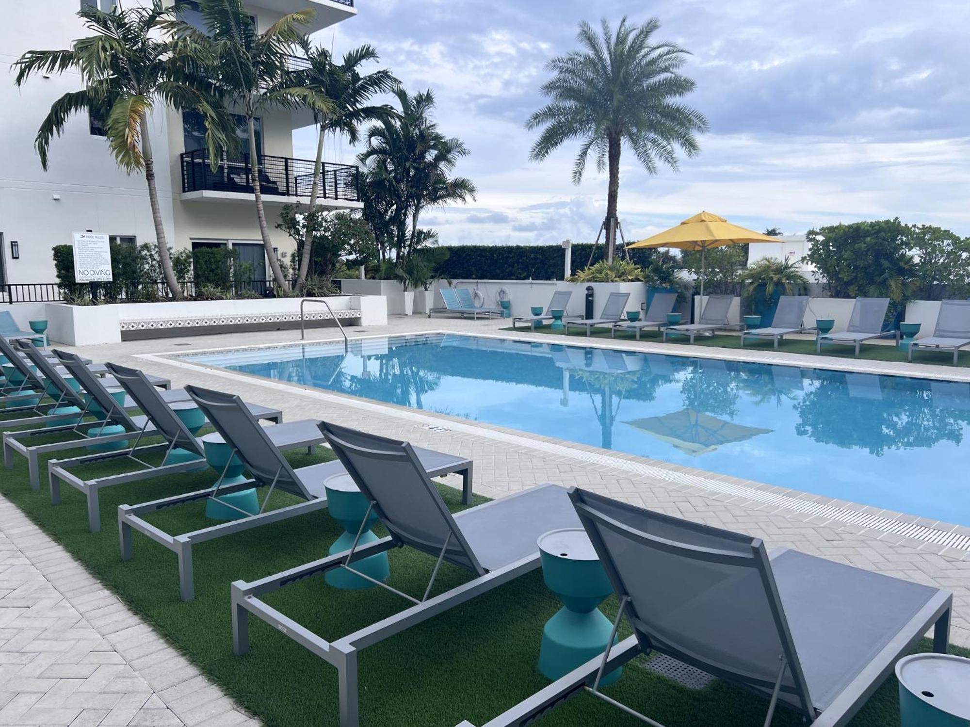 Master Bed Room In Calle Ocho Miami Ngoại thất bức ảnh