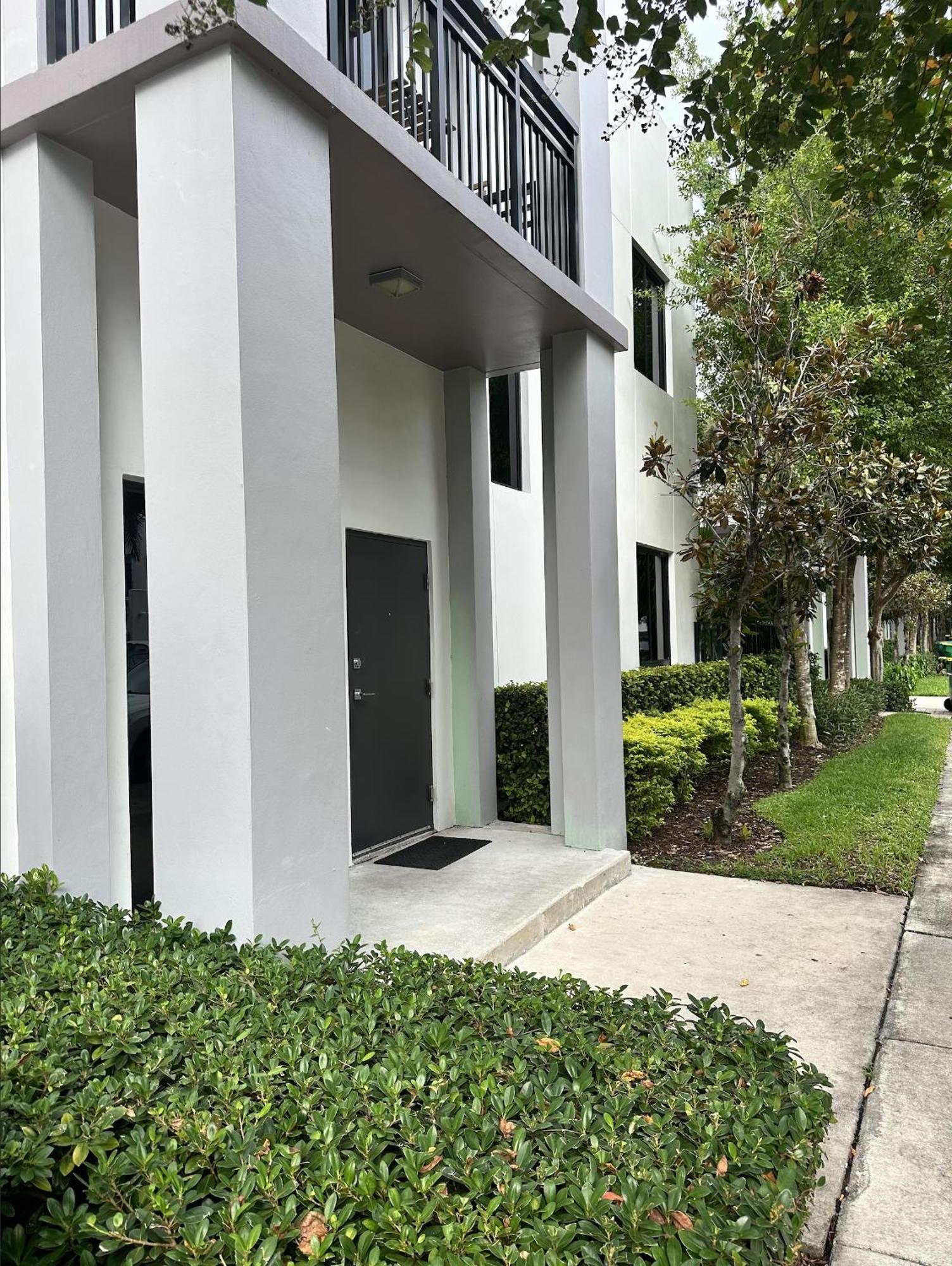 Master Bed Room In Calle Ocho Miami Ngoại thất bức ảnh
