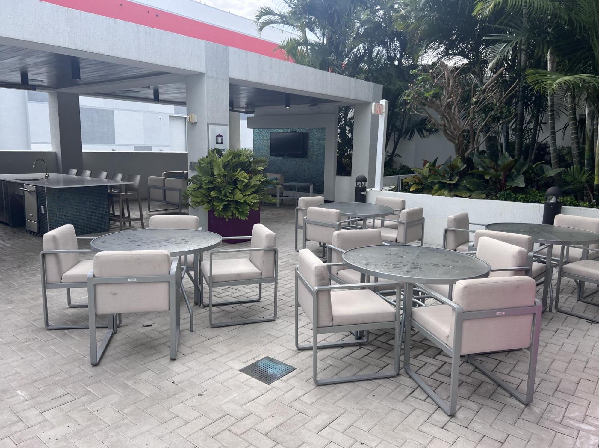 Master Bed Room In Calle Ocho Miami Ngoại thất bức ảnh
