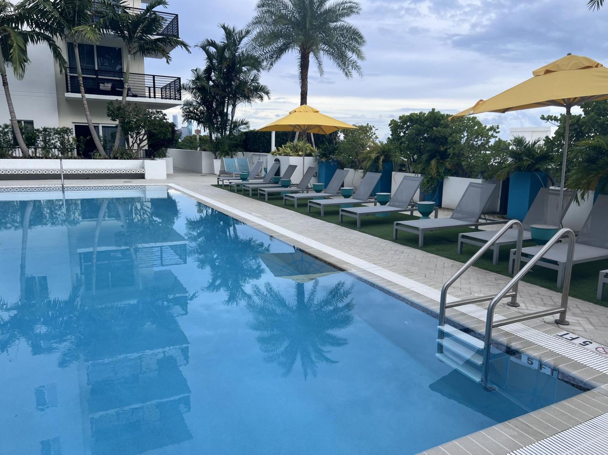 Master Bed Room In Calle Ocho Miami Ngoại thất bức ảnh