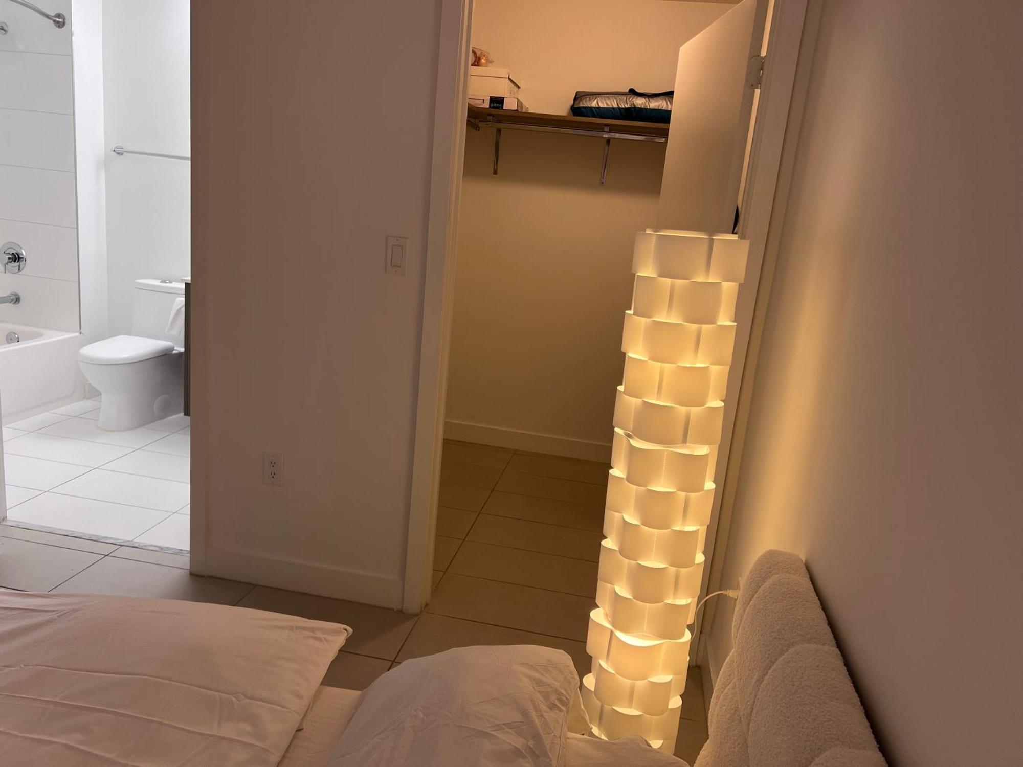 Master Bed Room In Calle Ocho Miami Ngoại thất bức ảnh