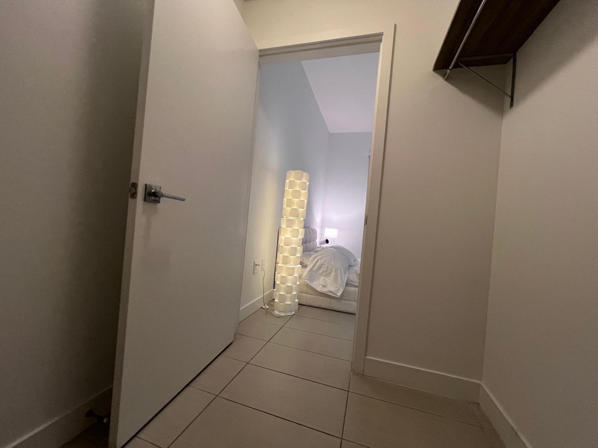 Master Bed Room In Calle Ocho Miami Ngoại thất bức ảnh